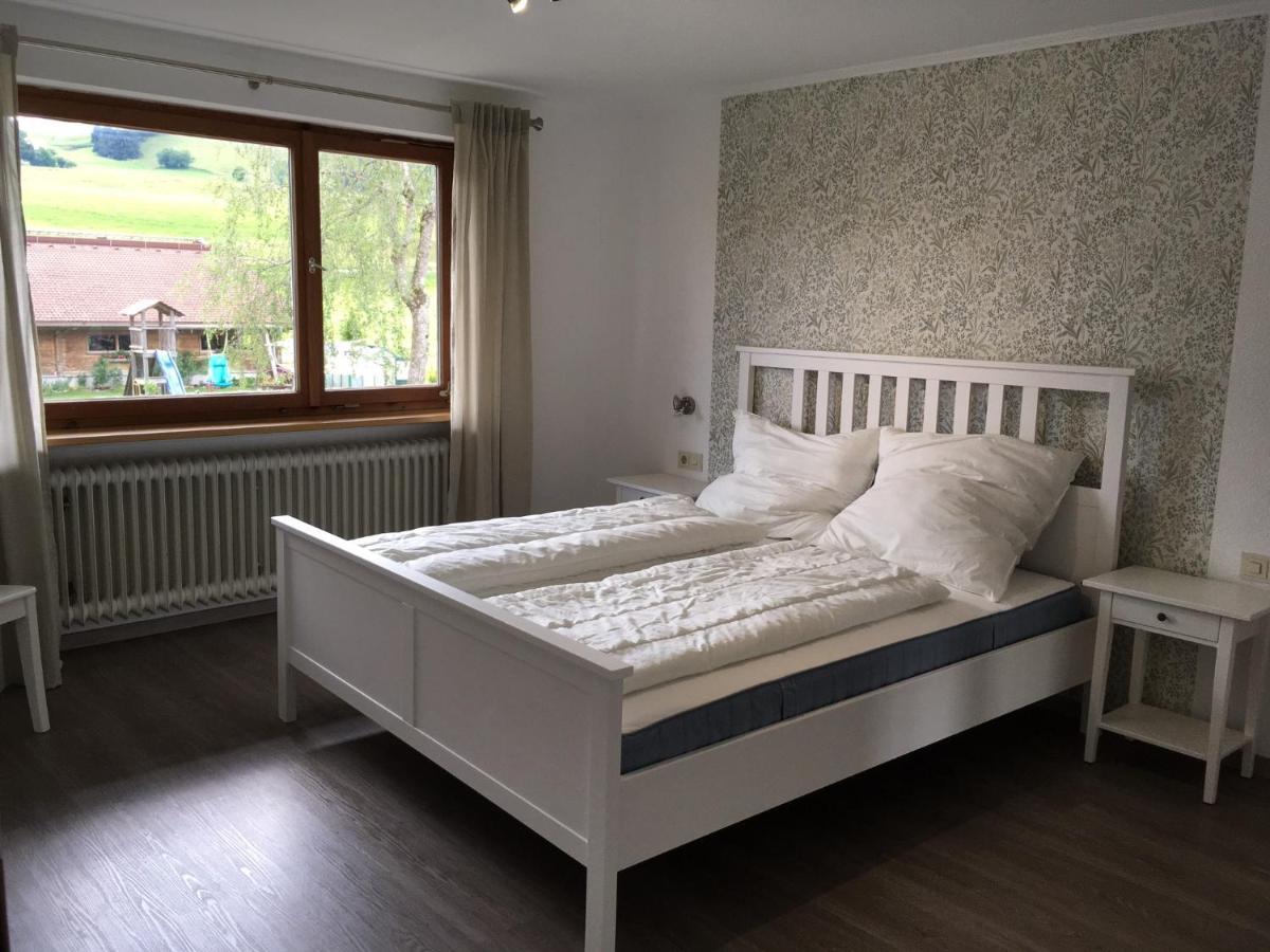 Ferienwohnungen Roessle Stiefenhofen Exteriör bild