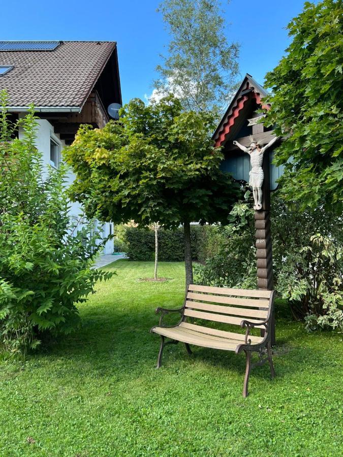 Ferienwohnungen Roessle Stiefenhofen Exteriör bild